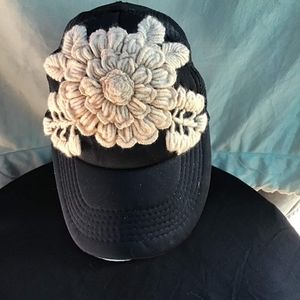 Women's hat